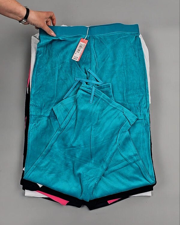 Фотография  571 - Спортивные костюмы  AD83#4 шт, ЛОТ №8637 оптом в Владимире и Владимирской области