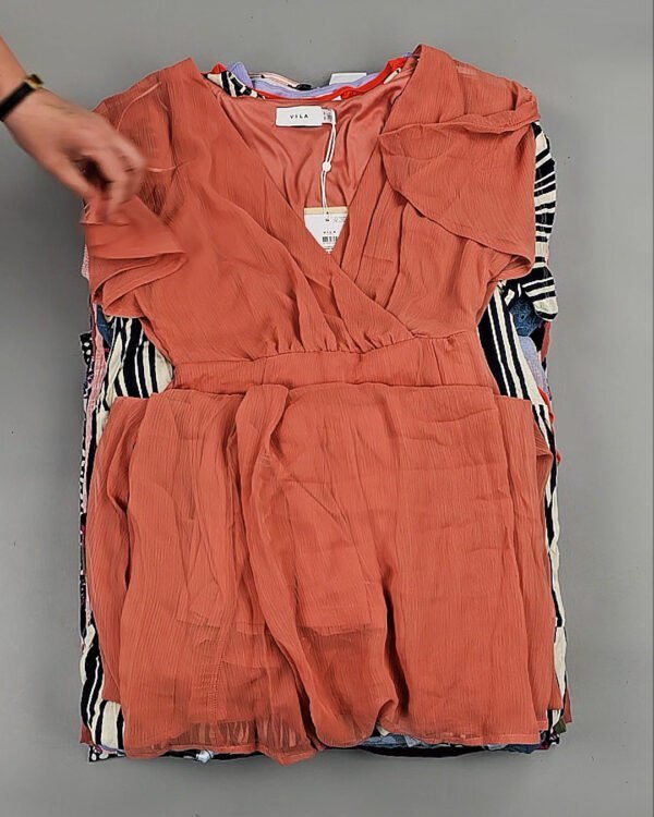 Фотография  673 - Платья VILA Summer 045#5 кг, ЛОТ №8619 оптом в Владимире и Владимирской области