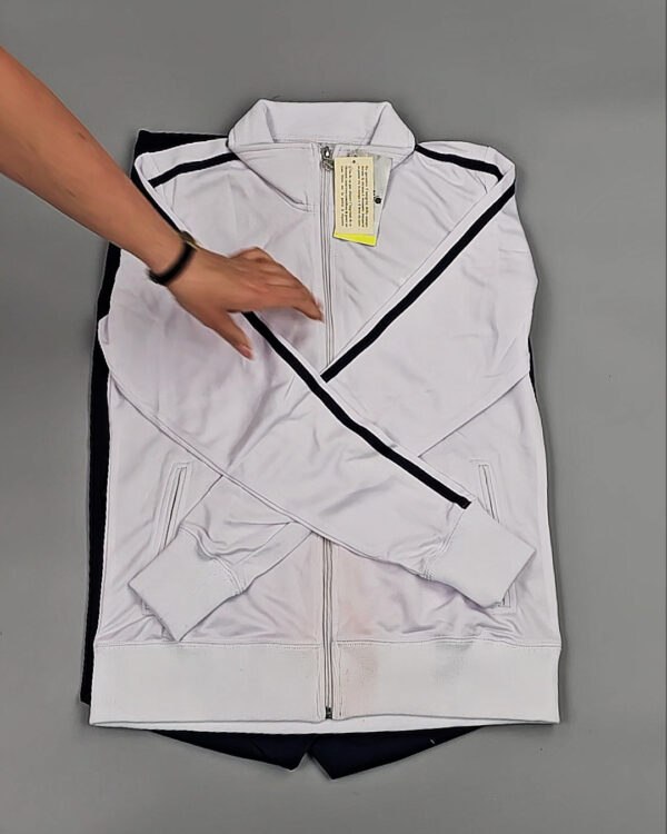 Фотография  460 - Спортивные костюмы  AD83#4 шт, ЛОТ №8637 оптом в Владимире и Владимирской области