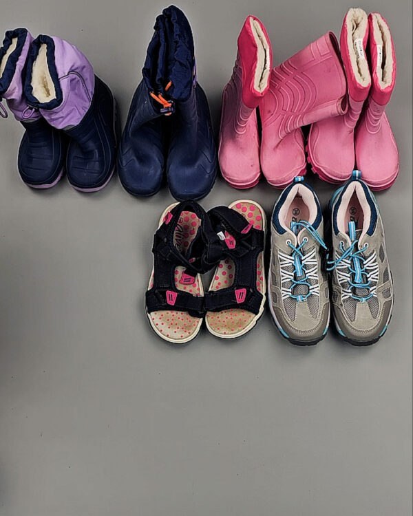 Фотография  390 - Обувь детская Summer Autlet#6 кг, ЛОТ № ВК0128 оптом в Владимире и Владимирской области