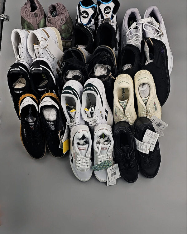 Фотография  206 - Кроссовки Reebok#23 шт, ЛОТ №8895 оптом в Владимире и Владимирской области