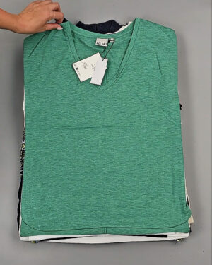 Фотография  546 - Футболки DK COMPANY 045 B#5,5 кг, ЛОТ №9085 оптом в Владимире и Владимирской области