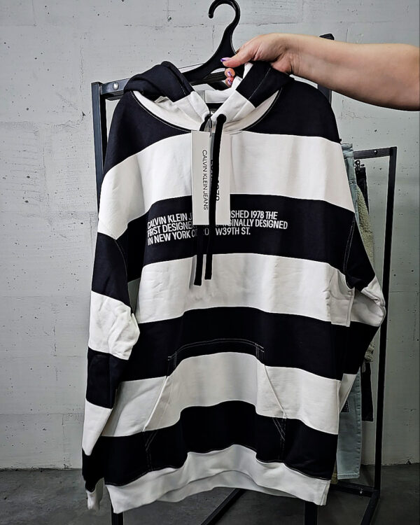 Фотография  695 - LACOSTE, CALVIN KLEIN, TOMMY HILFIGER, GUESS + 075#20 шт, ЛОТ №9072 оптом в Владимире и Владимирской области