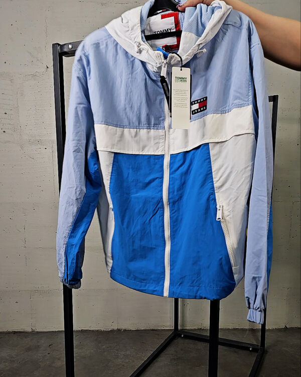 Фотография  943 - LACOSTE, CALVIN KLEIN, TOMMY HILFIGER, GUESS + 075#21 шт, ЛОТ №9077 оптом в Владимире и Владимирской области