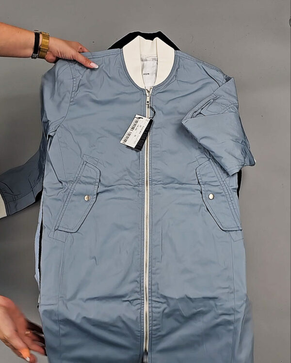 Фотография  386 - Верхняя одежда Корея 085#15 кг, ЛОТ № СТ-9249 оптом в Владимире и Владимирской области