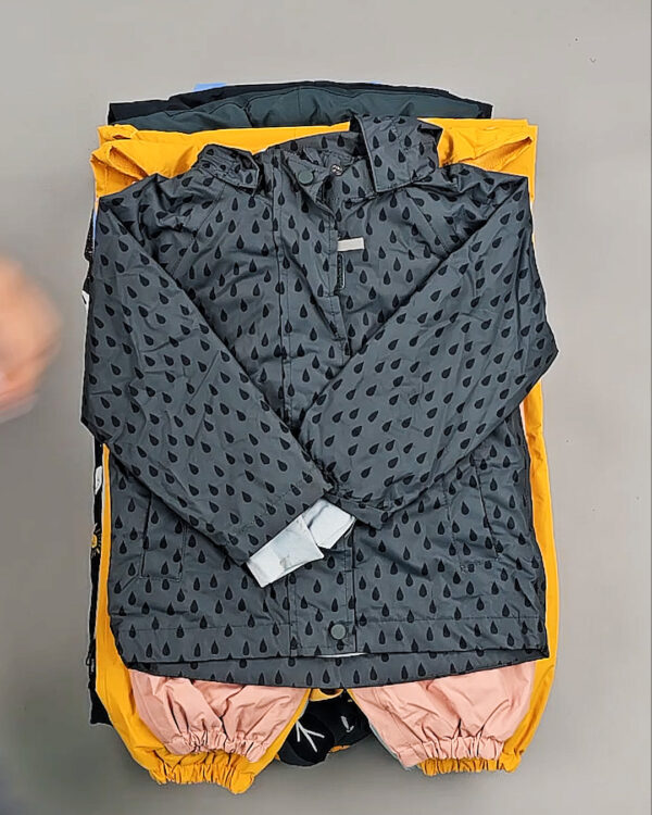 Фотография  213 - Верхняя одежда TCM kids зима 104#5 кг, ЛОТ СТ-9334 оптом в Владимире и Владимирской области