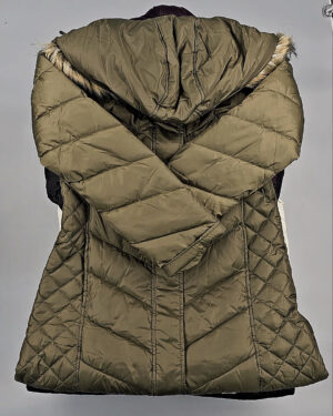 Фотография  975 - Верхняя одежда женская CAN 104#15 кг, ЛОТ СТ-9353 оптом в Владимире и Владимирской области