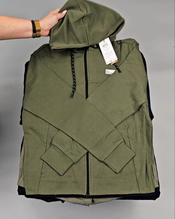 Фотография  404 - JACK JONES Men Winter mix 075#20 кг, ЛОТ № СТ-9266 оптом в Владимире и Владимирской области