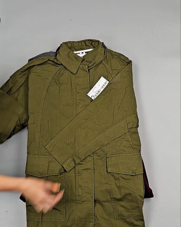 Фотография  547 - Верхняя одежда Корея 085#15 кг, ЛОТ № СТ-9246 оптом в Владимире и Владимирской области