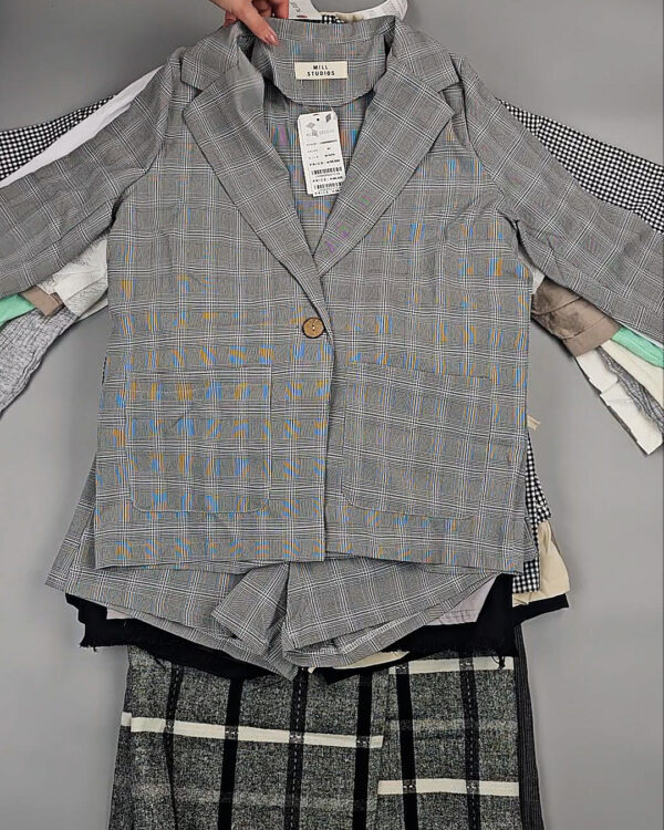 Фотография  677 - Комплекты жен Корея 085#5 кг, ЛОТ СТ-9572 оптом в Владимире и Владимирской области