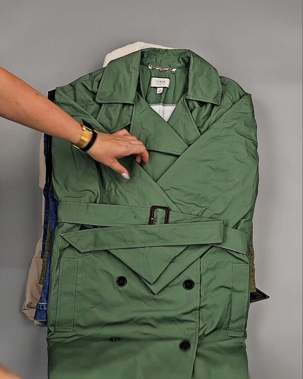 Фотография  237 - Ветровки женские CAN 104#12,4 кг, ЛОТ СТ-9403 оптом в Владимире и Владимирской области