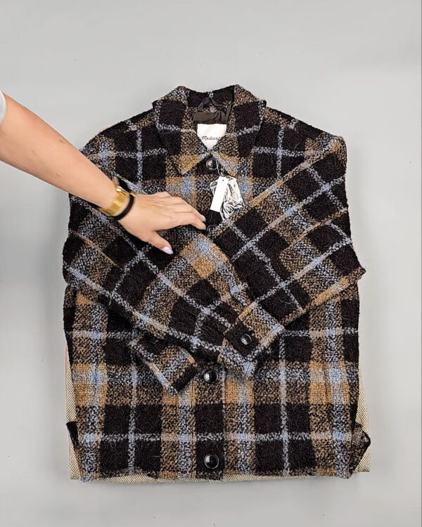 Фотография  650 - Ветровки женские CAN 104#12,7 кг, ЛОТ СТ-9405 оптом в Владимире и Владимирской области