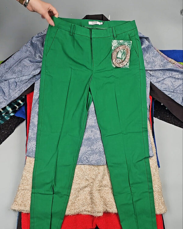 Фотография  104 - B.YOUNG Winter mix 104#15 кг, ЛОТ СТ-9595 оптом в Владимире и Владимирской области