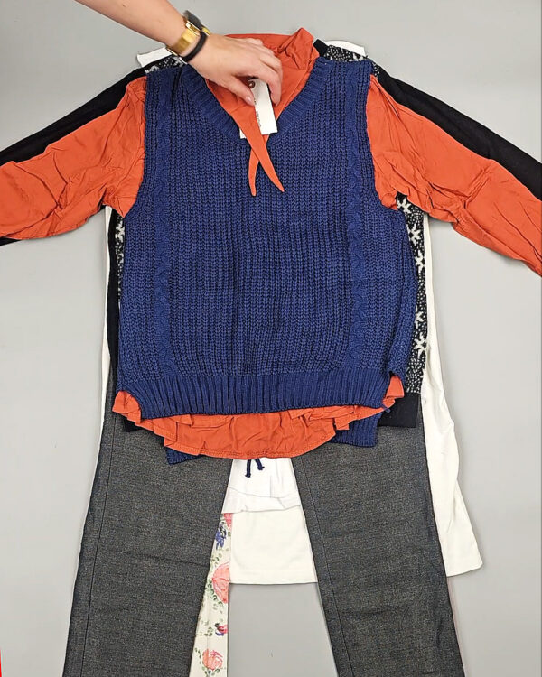 Фотография  615 - Комплекты жен Корея 085#5 кг, ЛОТ СТ-9573 оптом в Владимире и Владимирской области