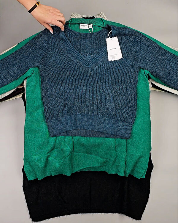 Фотография  471 - Джемпера VILA W 104#7 кг, ЛОТ СТ-9995 оптом в Владимире и Владимирской области