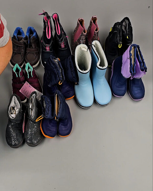 Фотография  259 - Обувь СТОК дети зима 065#6,2 кг, ЛОТ СТ-9661 оптом в Владимире и Владимирской области