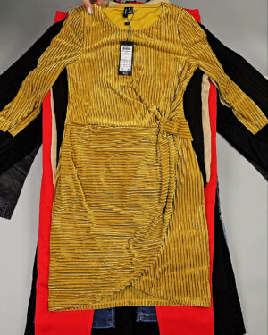 Фотография  389 - DK+Bestseller 085#16 кг, ЛОТ СТ-9952 оптом в Владимире и Владимирской области